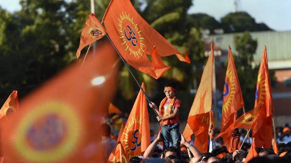 नागरिकता संशोधन कानून के बाद VHP ने उठाई Article 29-30 में बदलाव की मांग