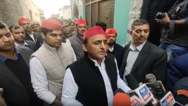 अखिलेश यादव ने कहा- जब सीएम के मुकदमे वापस हो सकते हैं तो प्रदर्शनकारियों के झूठे मुकदमे क्यों नहीं