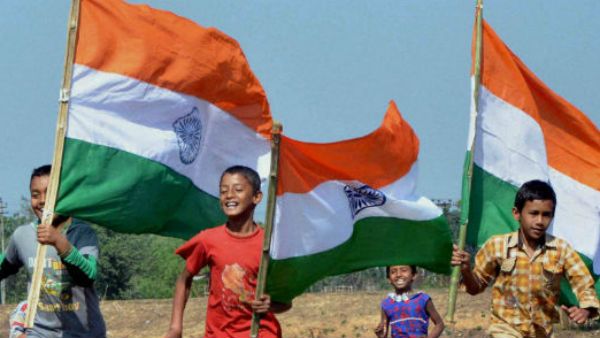  Republic Day 2020 Wishes: अपनों को भेजें देशभक्ति से भरे ये बधाई संदेश