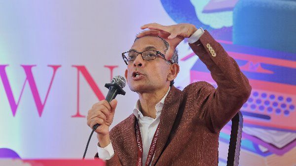 CAA पर बोले अभिजीत बनर्जी, क्यों नहीं करते अहमदिया और रोहिंग्या की मदद