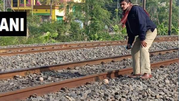 पश्चिम बंगाल में भारत बंद का सबसे ज्यादा असर, रेलवे ट्रैक पर 4 क्रूड बम मिले