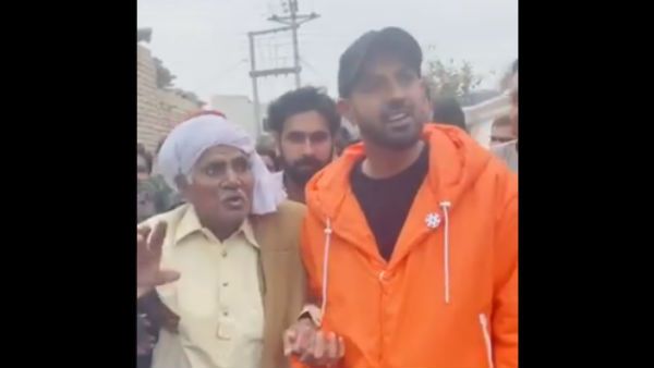 पॉपुलर पंजाबी सिंगर-एक्‍टर गिपी ग्रेवाल पहुंचे पाकिस्‍तान, नानकाना साहिब में देखा दादा का घर