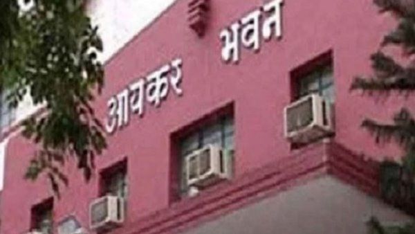 तमिलनाडु के एक बड़े एजुकेशन ग्रुप पर आयकर का छापा, 532 करोड़ रुपये के कालेधन की बात स्वीकारी