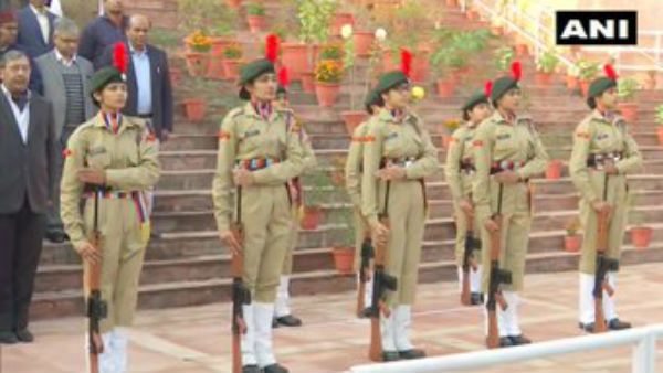 गणतंत्र दिवस के मौके पर JNU की छात्राओं ने रचा इतिहास