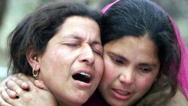 अनुच्छेद 370: 29 वर्ष बाद दिल्ली से कश्मीर में लौटा एक कश्मीरी पंडित परिवार!