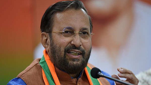 भाजपा प्रभारी प्रकाश जावड़ेकर ने क्यों कहा, अब डबल नहीं दिल्ली को चाहिए ट्रिपल इंजन की सरकार