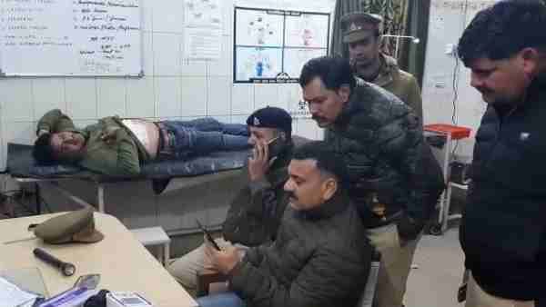 मेरठ: 1.5 लाख का इनामी चांद पुलिस मुठभेड़ में हुआ ढेर, दो पुलिसकर्मी घायल