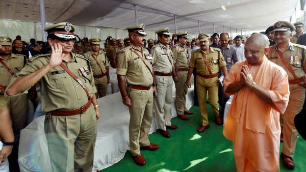 यूपी में अपराधियों की नकेल कसने की सीएम योगी की बड़ी तैयारी, शहरों में पुलिस कमिश्नर सिस्टम की होगी शुरुआत