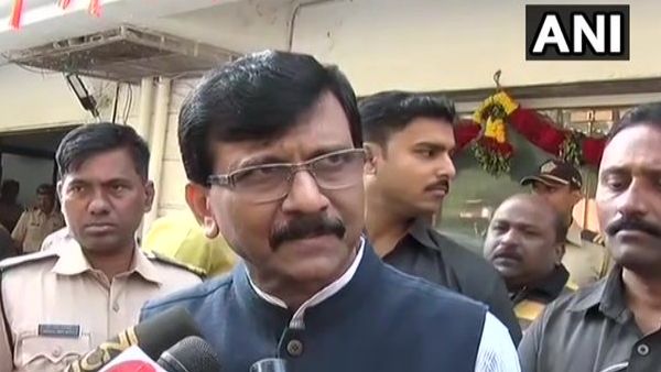 संजय राउत बोले- वीर सावरकर के विरोधियों को अंडमान जेल भेजो, फिर पता चलेगा...