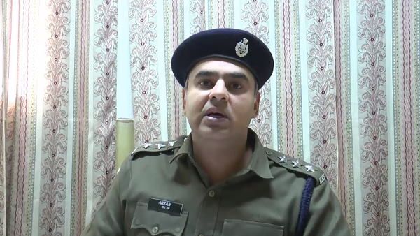 हरियाणा: केस के सिलसिले में महिला को बुलाया, फिर गाड़ी में वकील ने किया दुष्कर्म, VIDEO
