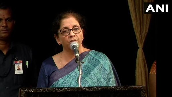 निर्मला सीतारमण ने बताया- पिछले 6 सालों में कितने मुस्लिम शरणार्थियों को मिली भारत की नागरिकता
