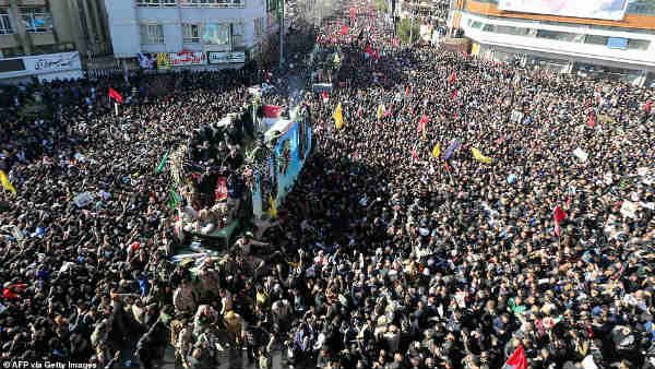 ईरान: जनरल सुलेमानी की अंतिम यात्रा में भगदड़, 40 मरे, कई लोग घायल