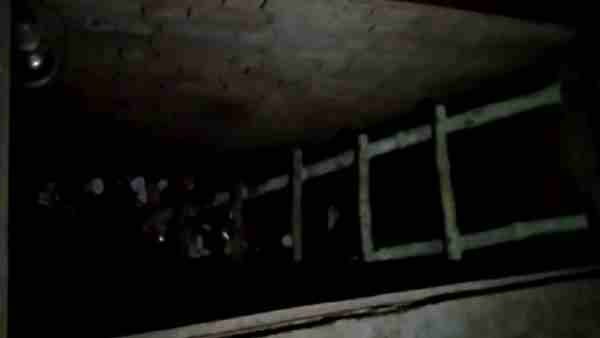 11 घंटे तक छोटे से तहखाने में 21 बच्चों को बनाया था बंधक, देखकर सिहर उठे परिजन