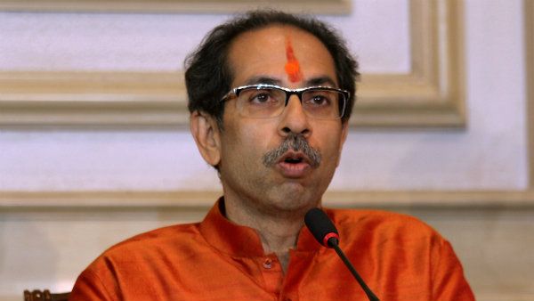महाराष्‍ट्र की उद्वव ठाकरे सरकार में म‍हज रबर स्‍टैंप बन कर रह गए ये मंत्री!