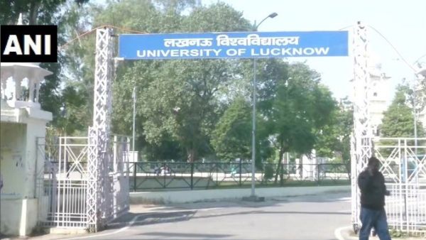 लखनऊ यूनिवर्सिटी में छात्रों को पढ़ाया जाएगा CAA का पाठ, सिलेबस में होगा शामिल