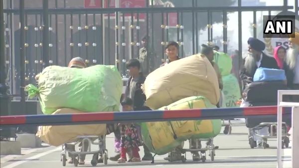 CAA हंगामे के बीच भारत आए 50 पाकिस्तानी हिंदू परिवार, अपने साथ लाए बोरी भरकर सामान