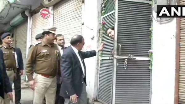 Delhi Violence: एक बार फिर हिंसा प्रभावित इलाके में पहुंचे NSA अजित डोभाल,लोगों से मिलकर कही ये बात