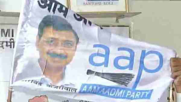 दिल्ली के बाद अब यूपी में शुरू हुआ AAP का अभियान, इस दिग्गज नेता ने संभाली कमान