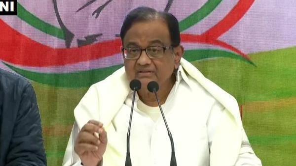 महबूबा-उमर पर PSA लगाने पर भड़के चिदंबरम, कहा-ये लोकतंत्र का सबसे घटिया कदम