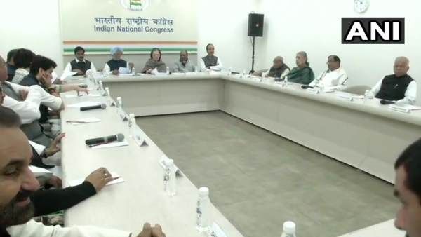 दिल्ली में शांति के लिए राष्ट्रपति भवन तक मार्च निकालेगी कांग्रेस, पार्टी नेताओं ने की CWC की बैठक