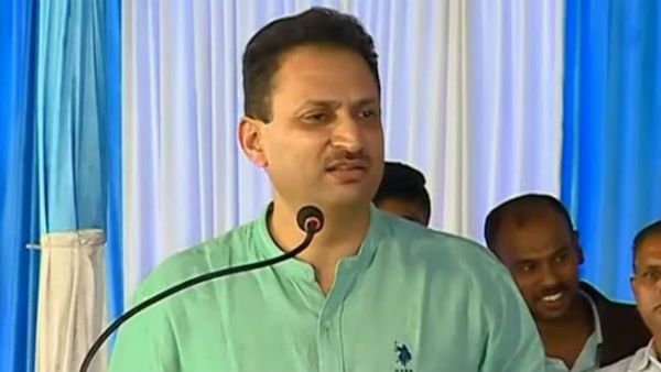 बीजेपी के इस सांसद और पूर्व केंद्रीय मंत्री ने महात्मा गांधी के स्वतंत्रता संघर्ष और सत्याग्रह को बताया 'ड्रामा'