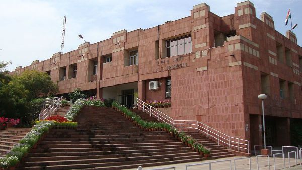 JNU छात्र को पुलिस ने किया गिरफ्तार, कैंपस में छात्रा के यौन उत्पीड़न का है आरोप