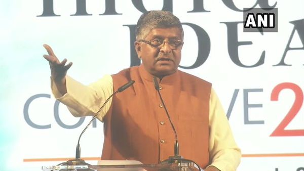 CAA विरोधियों पर भड़के रविशंकर, बोले- कागज नहीं दिखाएंगे लेकिन राम लला के जन्म का सबूत मागेंगे