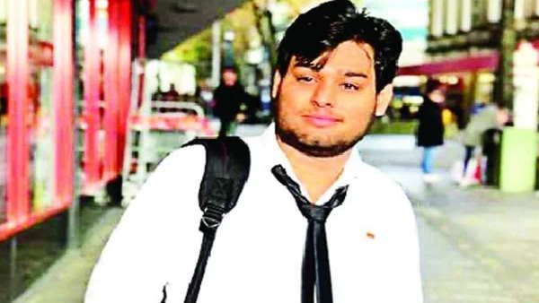 कानपुर का रहने वाला लड़का इंग्लैंड के इस यूनिवर्सिटी का बना ब्रांड एंबेसडर, मिला स्टूडेंट ऑफ द ईयर का अवार्ड