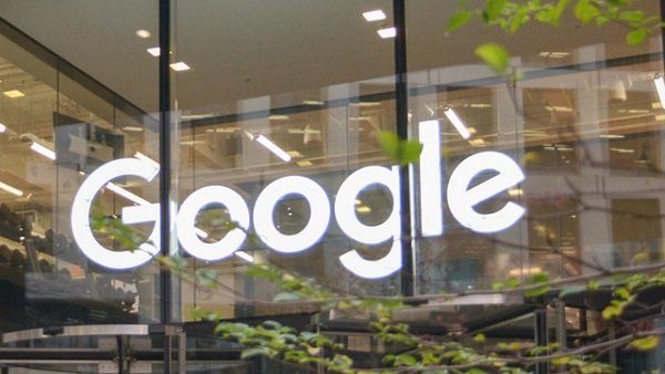 Google लॉन्च कर रहा Time Machine, मोबाइल से ही कर सकेंगे इतिहास की यात्रा