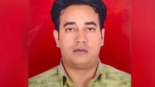 दिल्ली हिंसा: IB अफसर अंकित के परिवार को मिलेगी एक करोड़ की आर्थिक मदद, केजरीवाल ने किया ऐलान