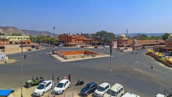 केंद्र का राज्य सरकारों को निर्देश- सख्ती से लागू कराएं लॉकडाउन, उल्लंघन करने वालों के खिलाफ होगा एक्शन