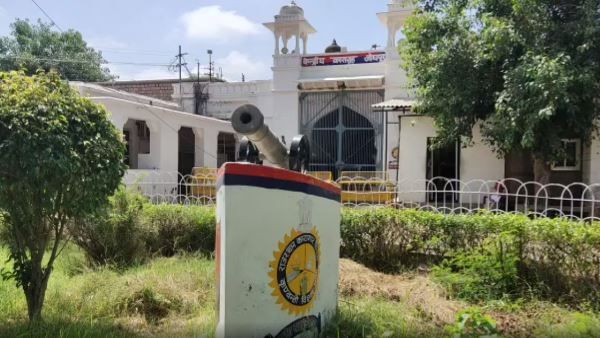 कोरोना वायरस के डर से जोधपुर जेल के कैदियों ने की भूख हड़ताल, बोले-हमें रिहा करो