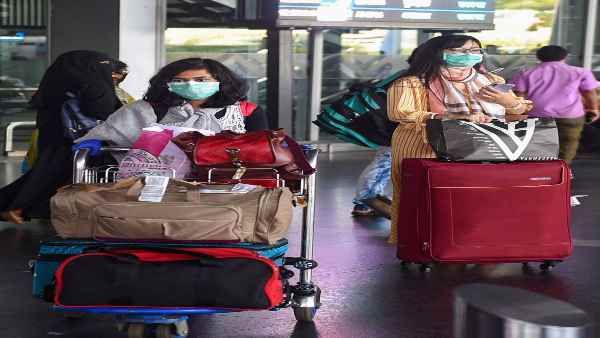 Coronavirus: सिंगल-यूज मास्क और ग्लव्स सफाई कर्मियों के लिए बन रहे हैं बड़ा खतरा