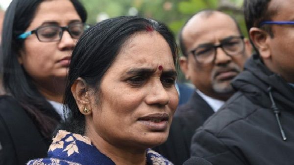 बेटी के चारों दोषियों को फांसी के तुरंत बाद निर्भया की मां ने क्या किया?