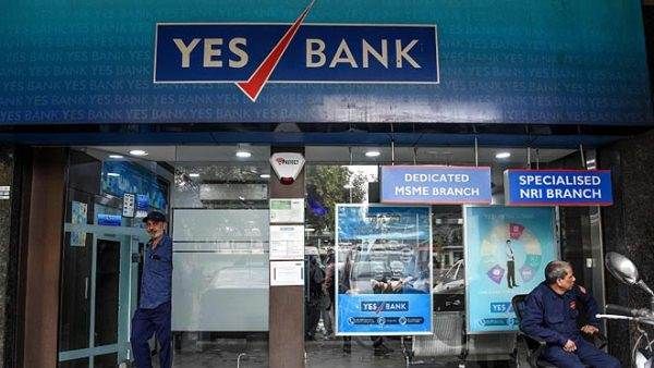 Yes Bank पर कार्रवाई की इस कंपनी को क्या पहले से थी जानकारी, जो दो दिन पहले ही निकाल लिए करोड़ो रुपए?