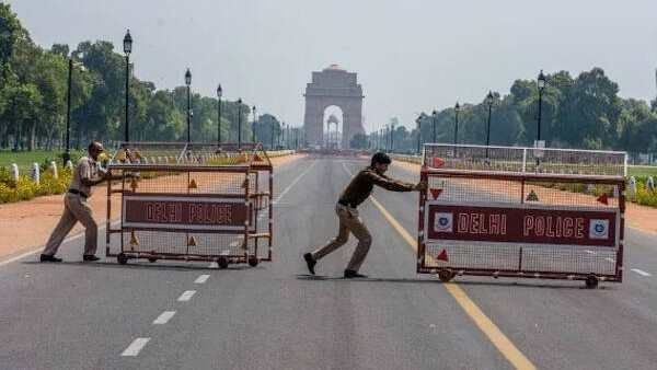 कोरोना संकट के बीच दिल्ली में आतंकी हमले का खतरा, हाई अलर्ट पर पुलिस
