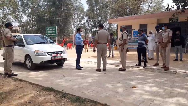 चरखी दादरी: गाड़ी में घर से निकले सांगवान खाप के कन्नी प्रधान मृत मिले, लोग बोले- हत्या हुई है