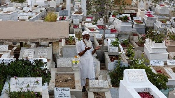 दिल्ली वक्फ बोर्ड का फैसला, कोरोना से मरने वालों के लिए की अलग कब्रिस्तान की व्यवस्था