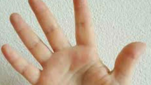 Palmistry: हस्तरेखा शास्त्र में क्यों महत्वपूर्ण मानी गई है कामुकता रेखा