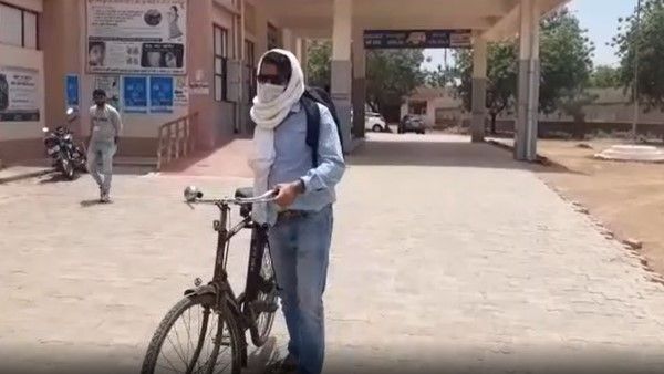 बीमार मां से मिलने की चाह में साइकिल से तय किया 1400 Km का सफर, ऑडिशन देने गया था मुंबई