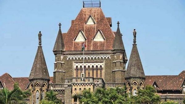 पालघर मामला पहुंचा बॉम्बे हाईकोर्ट, CBI जांच के लिए मांगा गया उद्धव सरकार से जवाब