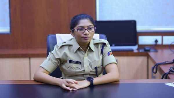 आईपीएस पत्नी कोरोना योद्धा बन मैदान में लड़ रही जंग, पति ने पेश की ये अनूठी मिसाल, बेटी बोली मम्मी...