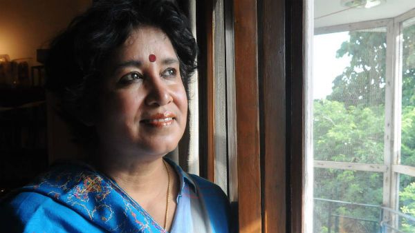 COVID 19: धार्मिक नेता के जनाजे में शामिल हुए 50,000 लोग, तस्लीमा नसरीन ने कहा-सरकार बेवकूफ है