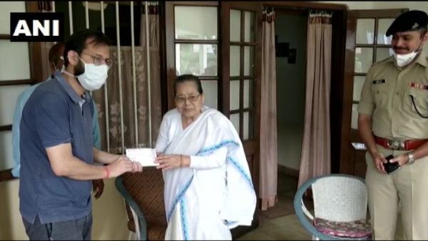 पूर्व CJI रंजन गोगोई की मां ने पीएम केयर्स फंड में दिए 1 लाख रुपये