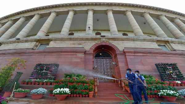 कोरोना से कैसे लड़ेंगे जंग, 459 सांसदों ने अब तक PM-CARES में नहीं दिया फंड