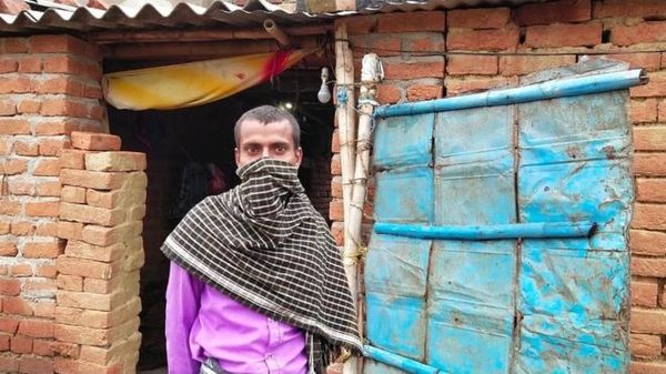 कोरोना: प्रवासी मज़दूर वापस घर आकर भी कितने ख़ुश हैं?