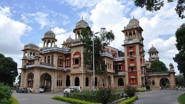 AU Admission 2021 : इलाहाबाद यूनिवर्सिटी में UG और PG कोर्सेस के लिए एडमिशन प्रक्रिया शुरू