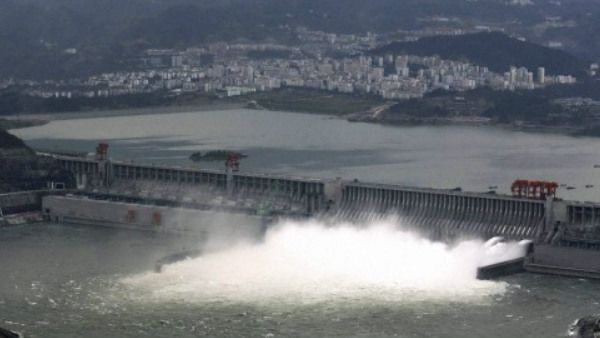 ब्रह्मपुत्र पर चीन की बांध बनाने की तैयारी, विदेश राज्यमंत्री ने लोकसभा में दिया जवाब