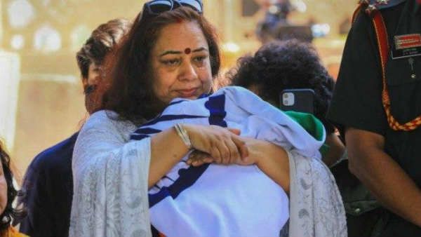 हंदवाड़ा शहीद कर्नल आशुतोष की बेटी तमन्‍ना बनना चाहती है आर्मी ऑफिसर