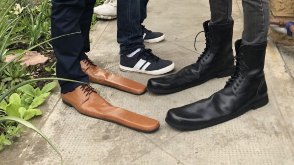 अब जूता करेगा सोशल डिस्टेंसिंग में मदद, कोरोना संक्रमण का खतरा भी हो जाएगा कम, जानें कैसे